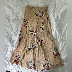 Woman’s Floral Midi  Wrap Skirt - Partially Lined Size Small